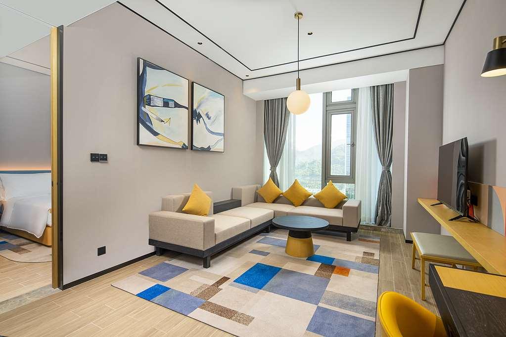 Hilton Garden Inn Shenzhen Airport,Enjoy 24-Hour One Way Free Delivery From Hotel To Shenzhen Baoan Airport On The Hour Σενζέν Δωμάτιο φωτογραφία